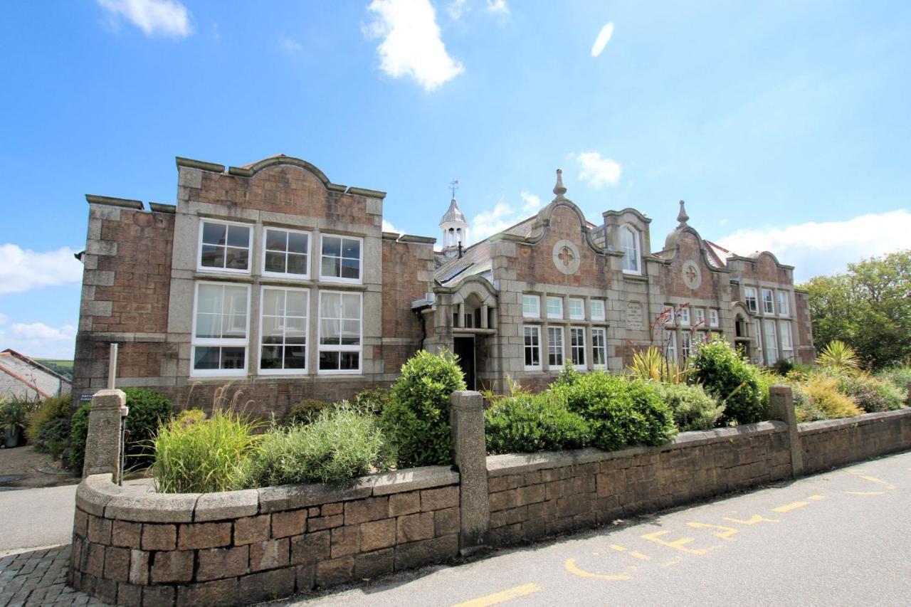 The Old English Rooms 팰머스 외부 사진